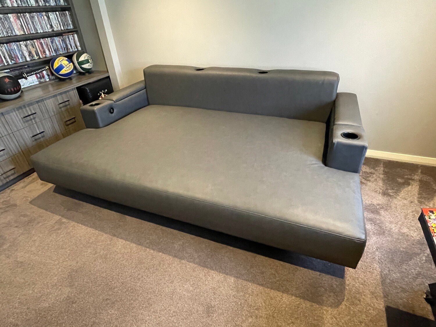 2.2M X 1.8M DREAMCOAT DAYBED - WITH UPGRADED MATERIAL - Leisure Lounges