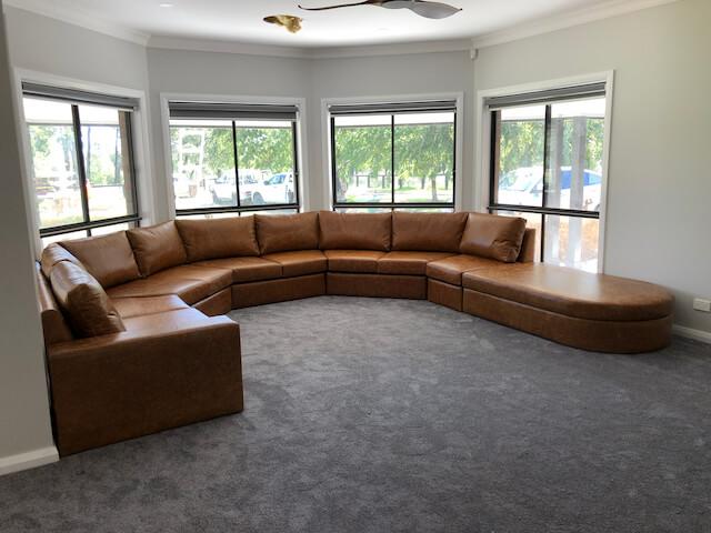 CUSTOM BAY WINDOW LOUNGES - Leisure Lounges