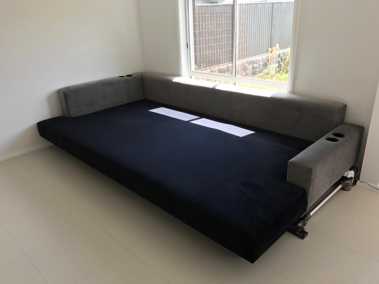 CUSTOM MADE DREAMCOAT THEATRE DAYBED - Leisure Lounges