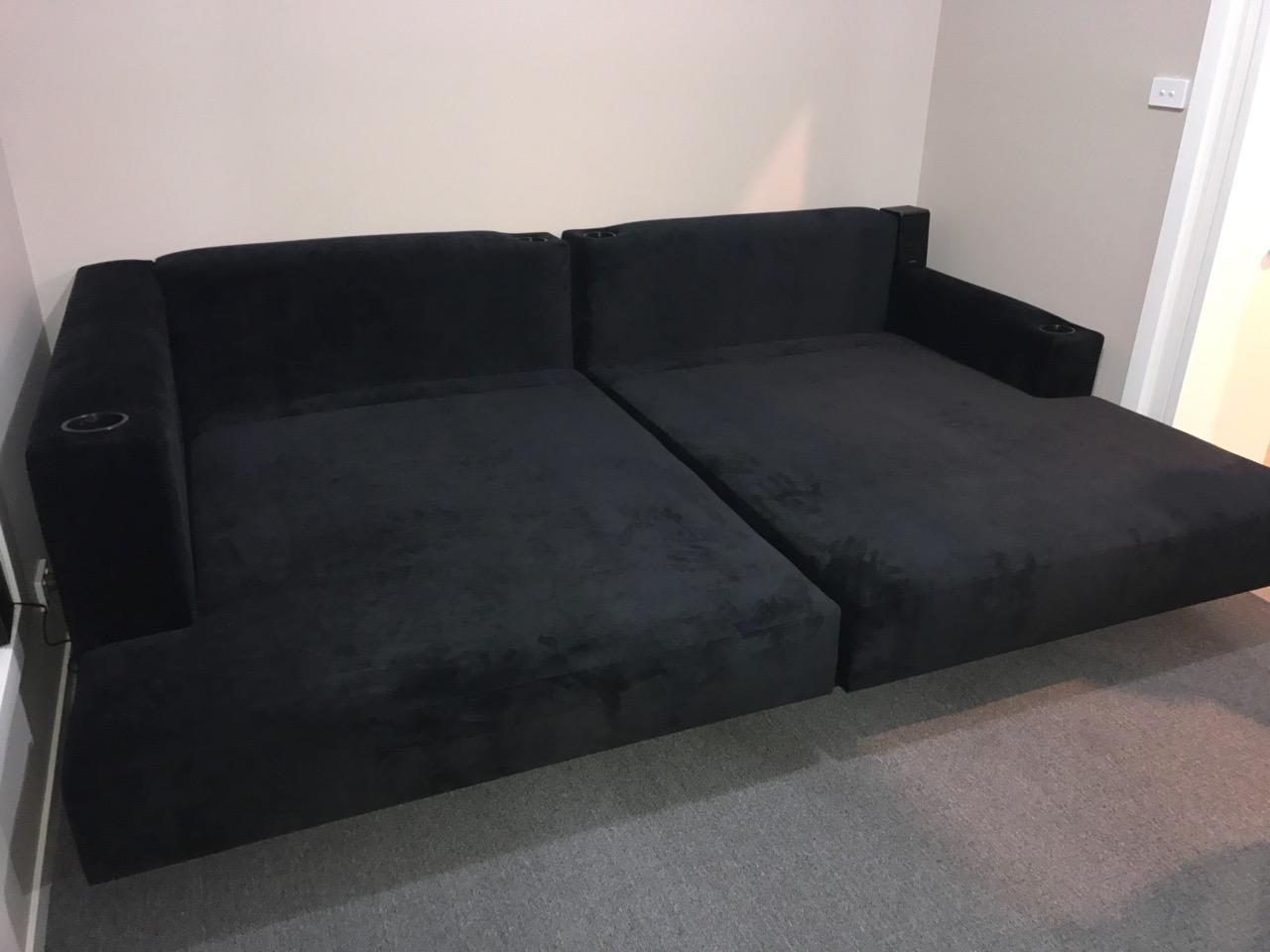 CUSTOM MADE DREAMCOAT THEATRE DAYBED - Leisure Lounges