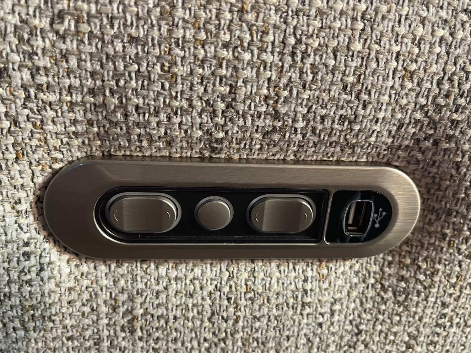 Horizon Electric recliner with motorised headrest - Leisure Lounges