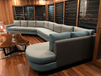 CUSTOM BAY WINDOW LOUNGES - Leisure Lounges